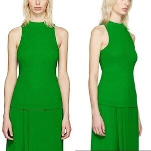 Protagonist Sleeveless Plisse Silk Lined Crepe Top in Kelly Green